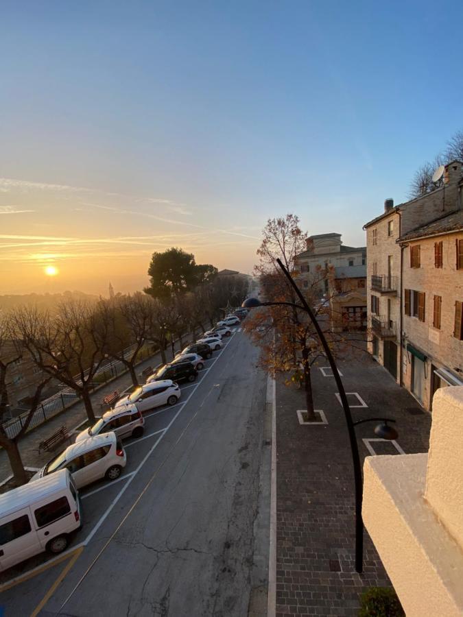 B&B Terrazza Sul Borgo Mogliano Esterno foto