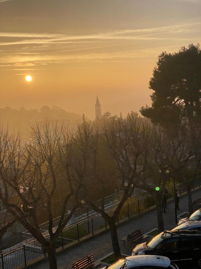 B&B Terrazza Sul Borgo Mogliano Esterno foto
